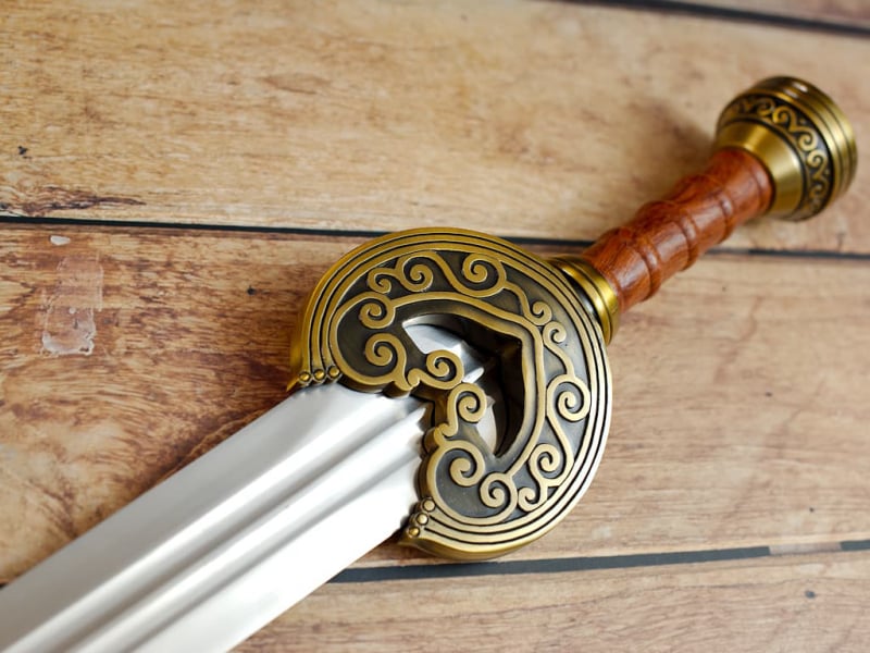 Herugrim, épée de Théoden (Le Seigneur des Anneaux) #Terressens Herugrim, épée de Théoden (Le Seigneur des Anneaux) #Terressens