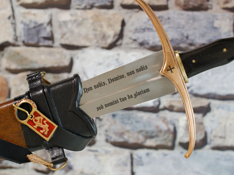 Grabado personalizado en una espada o daga #Terressens Grabado personalizado en una espada o daga #Terressens