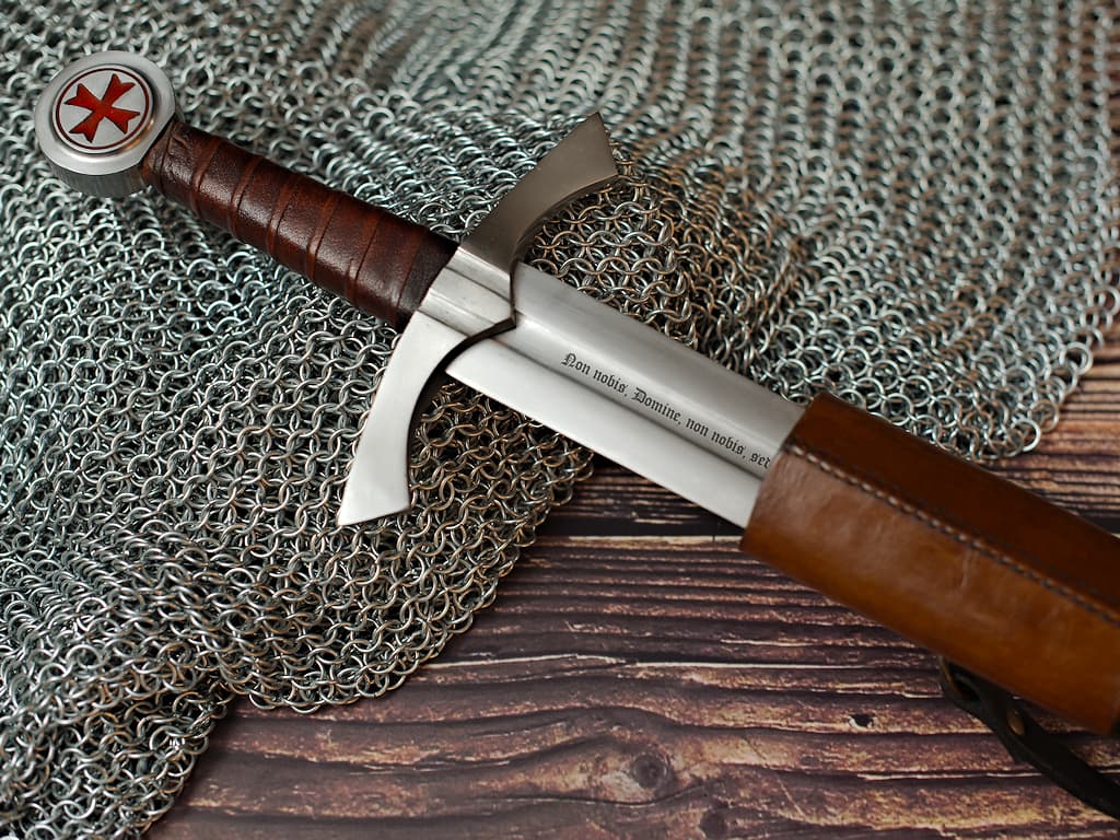 Grabado personalizado en una espada o daga #Terressens Grabado personalizado en una espada o daga #Terressens