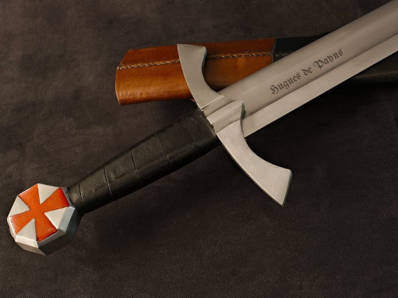 Grabado personalizado en una espada o daga #Terressens Grabado personalizado en una espada o daga #Terressens