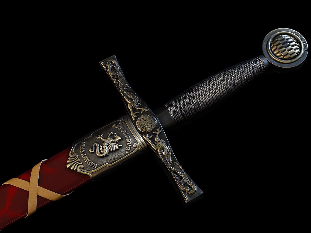 Excalibur, la espada del Rey Arturo, con vaina roja trenzada #Terressens