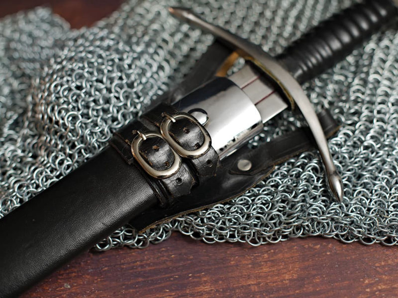 Espada medieval forjada "Vicit semper" (siempre victoriosa) ⚔ #Terressens Funda medieval para espada / daga en cuero marrón o negro #Terressens