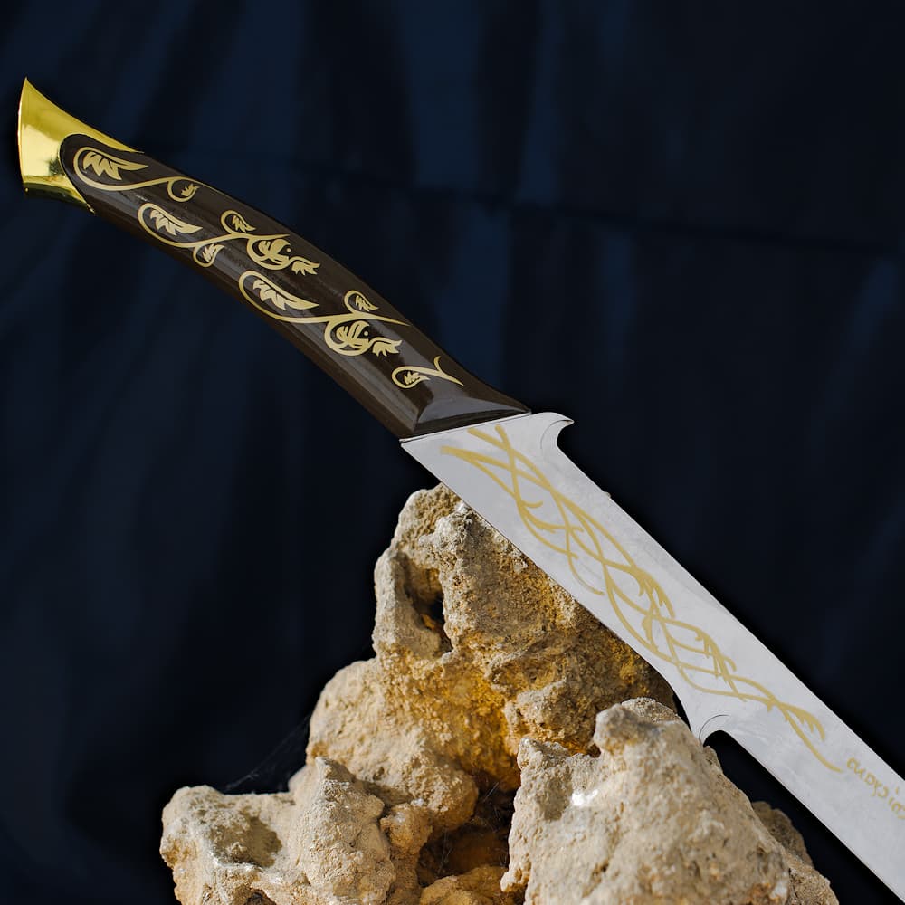 Hadhafang, espada de Arwen Undómiel, la Estrella de la Tarde #Terressens