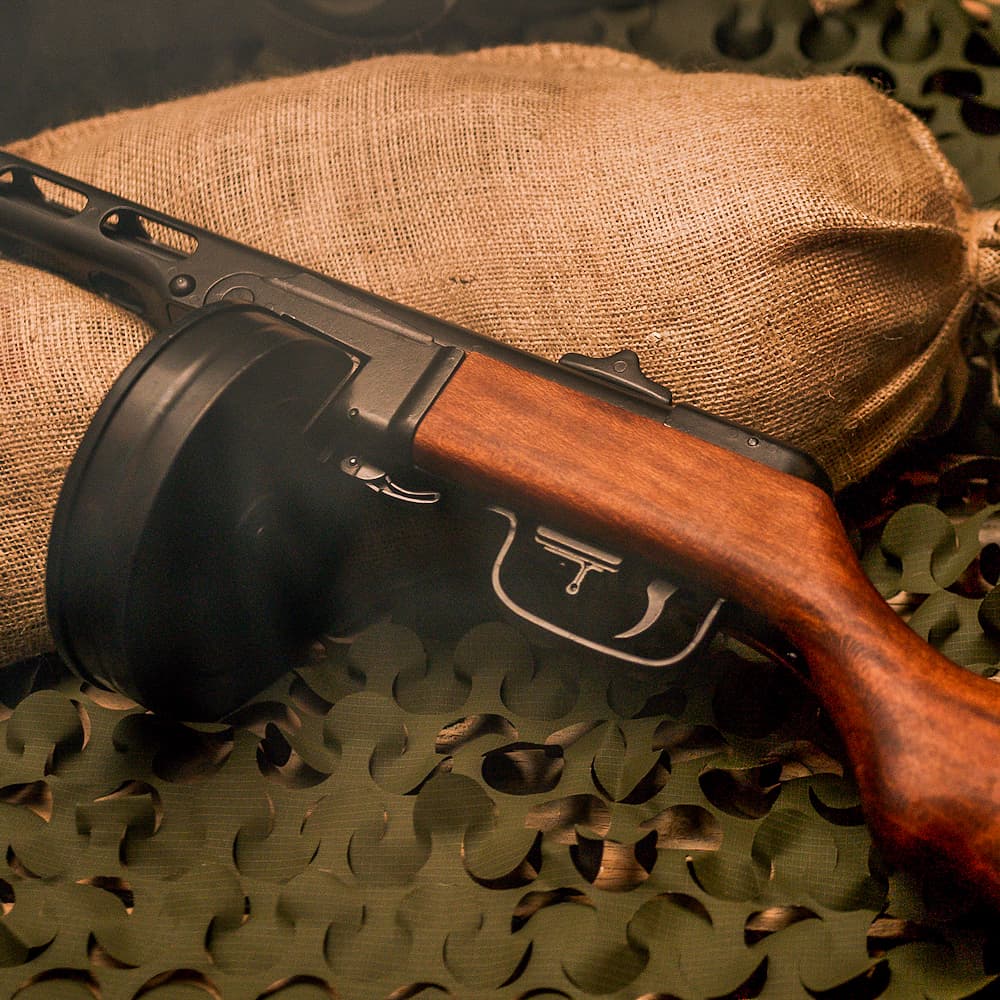 Pistola ametralladora soviética PPSh-41 #Terressens