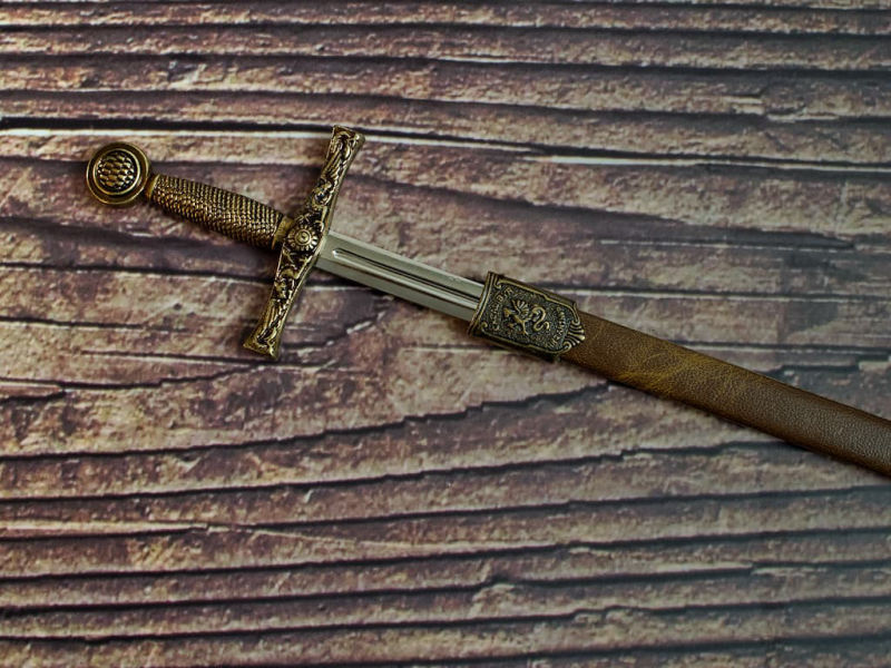 Ouvre-lettre / coupe-papier Excalibur, fourreau brun #Terressens Ouvre-lettre / coupe-papier Excalibur, fourreau brun #Terressens