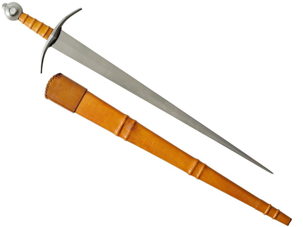 Épée d'estoc forgée « Terre de Sienne » ⚔ #Terressens Épée d'estoc forgée « Terre de Sienne » ⚔ #Terressens