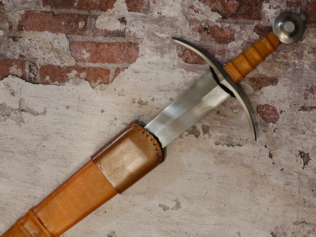 Épée d'estoc forgée « Terre de Sienne » ⚔ #Terressens Épée d'estoc forgée « Terre de Sienne » ⚔ #Terressens