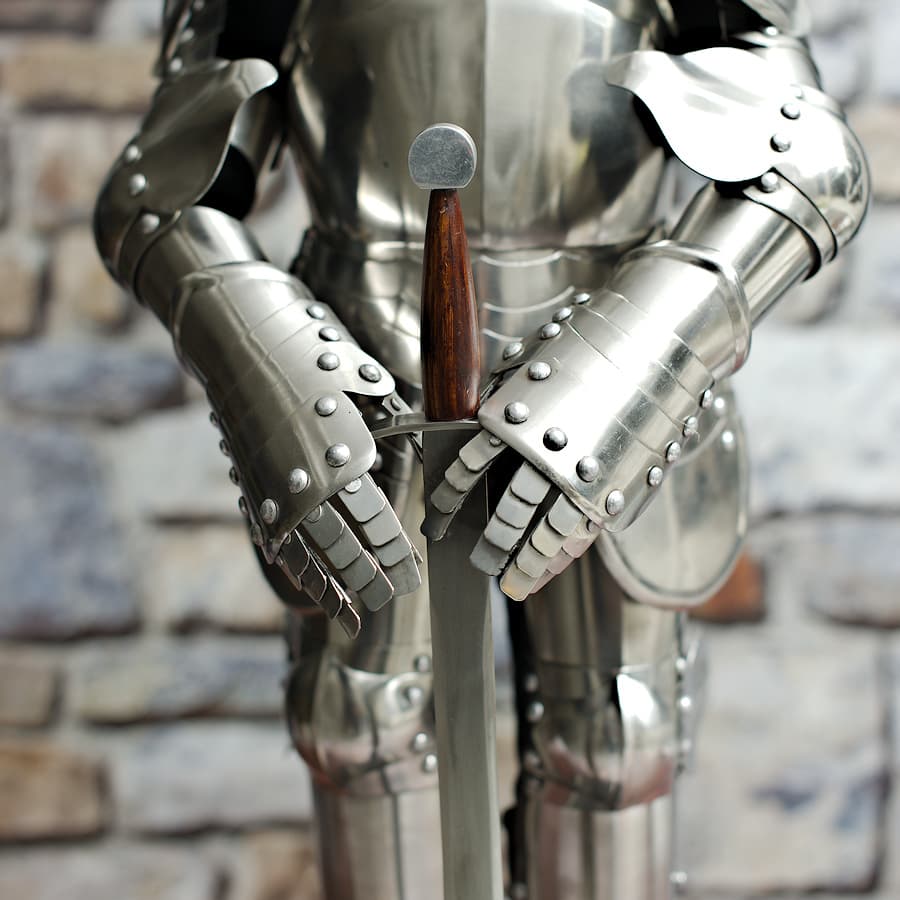 Armure médiévale française XVᵉ - XVIᵉ siècles (miniature) #Terressens Armure médiévale française XVᵉ - XVIᵉ siècles (miniature) #Terressens