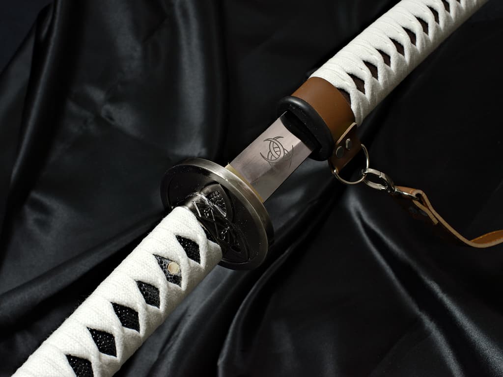 Katana de Michonne (Walking Dead), version aiguisée #Terressens Katana de Michonne (Walking Dead), version aiguisée #Terressens