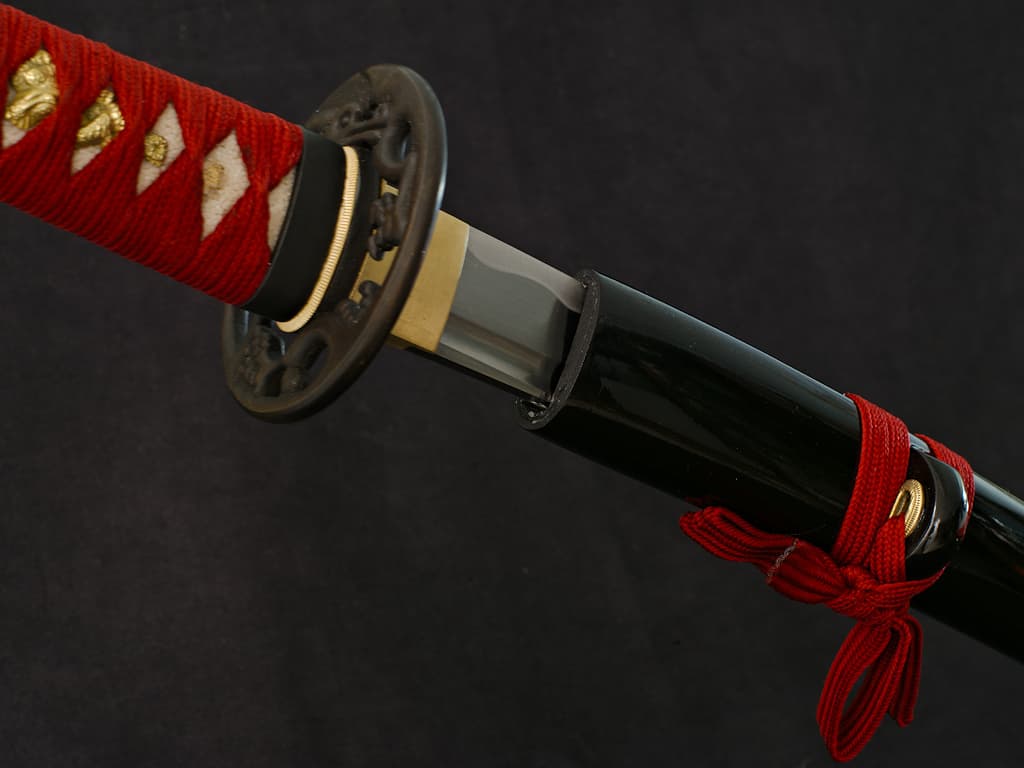 Wakizashi aiguisé Ake (朱, rouge sang), ito et sageo rouge sombre #Terressens Wakizashi aiguisé Ake (朱, rouge sang), ito et sageo rouge sombre #Terressens