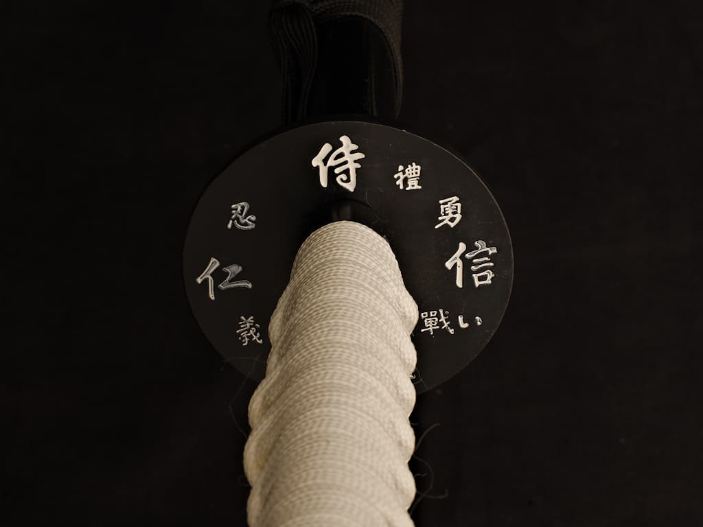 Katana de décoration « Dragon des profondeurs » #Terressens Katana de décoration « Dragon des profondeurs » #Terressens