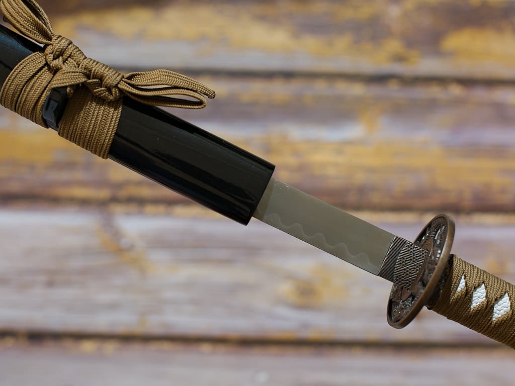 Katana de décoration « Dragon joueur » #Terressens Katana de décoration « Dragon joueur » #Terressens