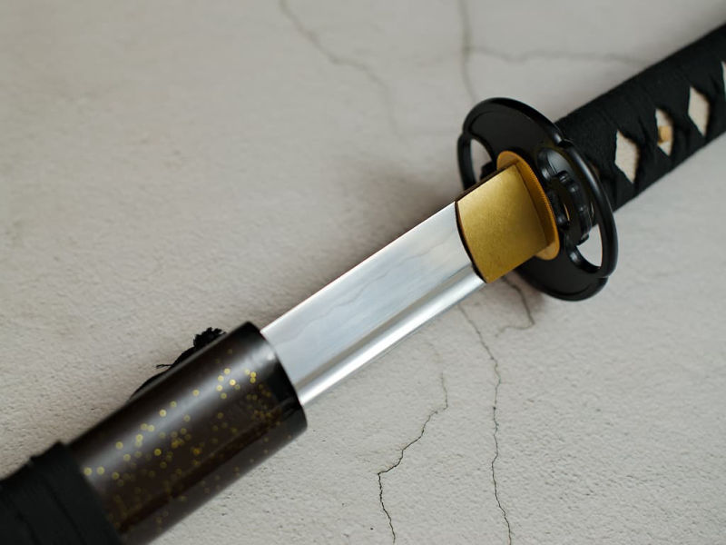 Katana aiguisé « Densei » (伝世), Maru 1065, trempe sélective #Terressens Katana aiguisé « Densei » (伝世), Maru 1065, trempe sélective #Terressens