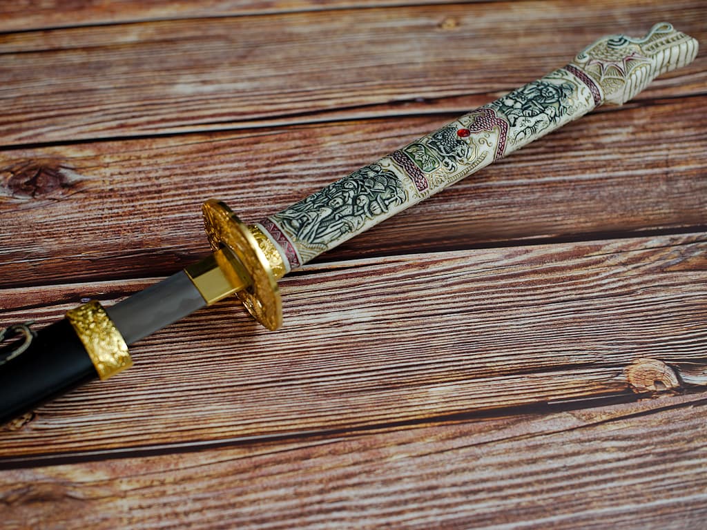 Katana de décoration « Dragon joueur » #Terressens Katana du Highlander, l’immortel Connor MacLeod #Terressens
