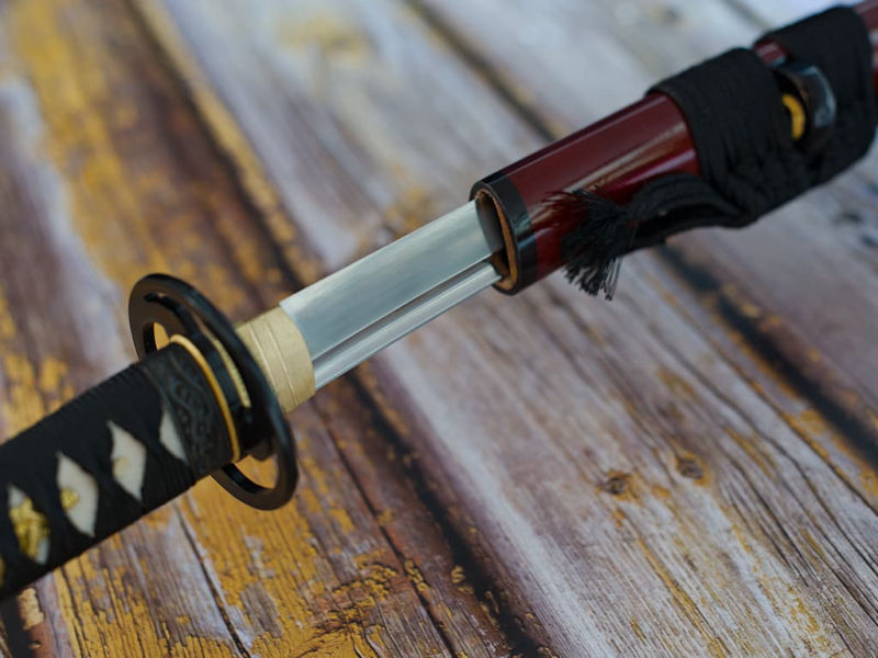 Katana « Kouryuu » (興隆, floraison, épanouissement, essor, développement), décor bambou et colibris, forge Soshu Kitae, véritable hamon, affûtage main #Terressens Katana « Kouryuu » (興隆, floraison, épanouissement, essor, développement), décor bambou et colibris, forge Soshu Kitae, véritable hamon, affûtage main #Terressens