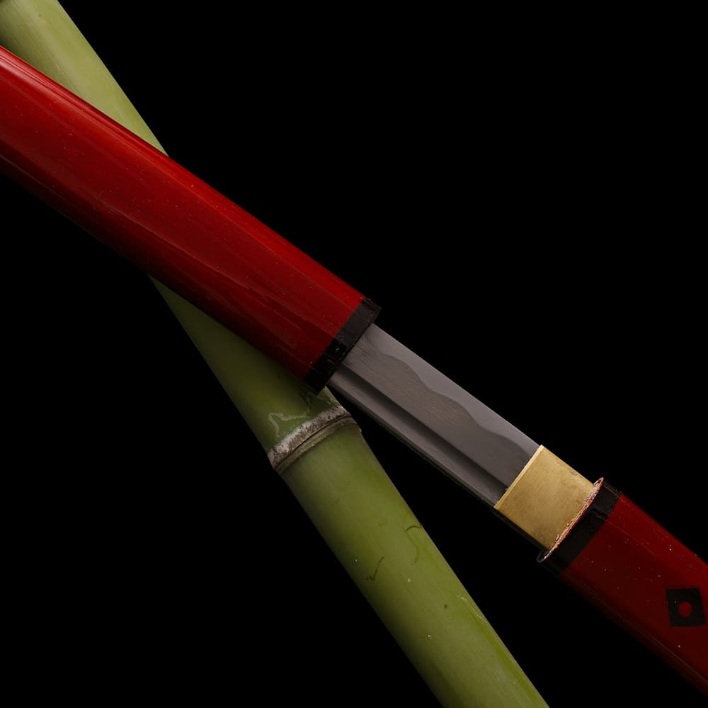 Kaji, shirasaya de fuego (火事), forja damasquinada.