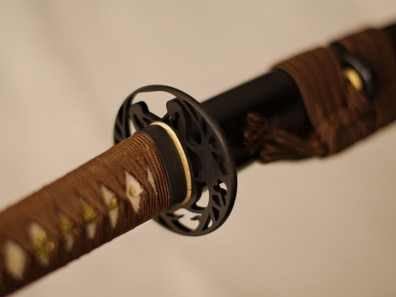 Katana Tierra Sagrada (聖地, Seichi), hoja afilada 1095, hamon genuino, trenzado marrón #Terressens Katana Tierra Sagrada (聖地, Seichi), hoja afilada 1095, hamon genuino, trenzado marrón #Terressens