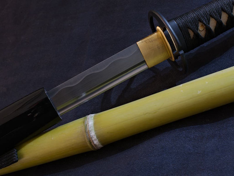 Kuro no tenshi, katana afilada "Ángel negro" (黒の天使) #Terressens Kuro no tenshi, katana afilada "Ángel negro" (黒の天使) #Terressens