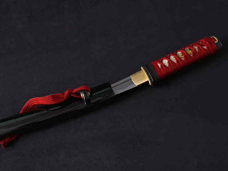 Tantō afilado Ake (朱, rojo sangre), ito y sageo rojo oscuro #Terressens Tantō afilado Ake (朱, rojo sangre), ito y sageo rojo oscuro #Terressens