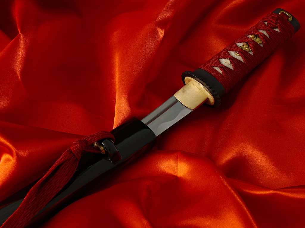 Tantō afilado Ake (朱, rojo sangre), ito y sageo rojo oscuro #Terressens Tantō afilado Ake (朱, rojo sangre), ito y sageo rojo oscuro #Terressens