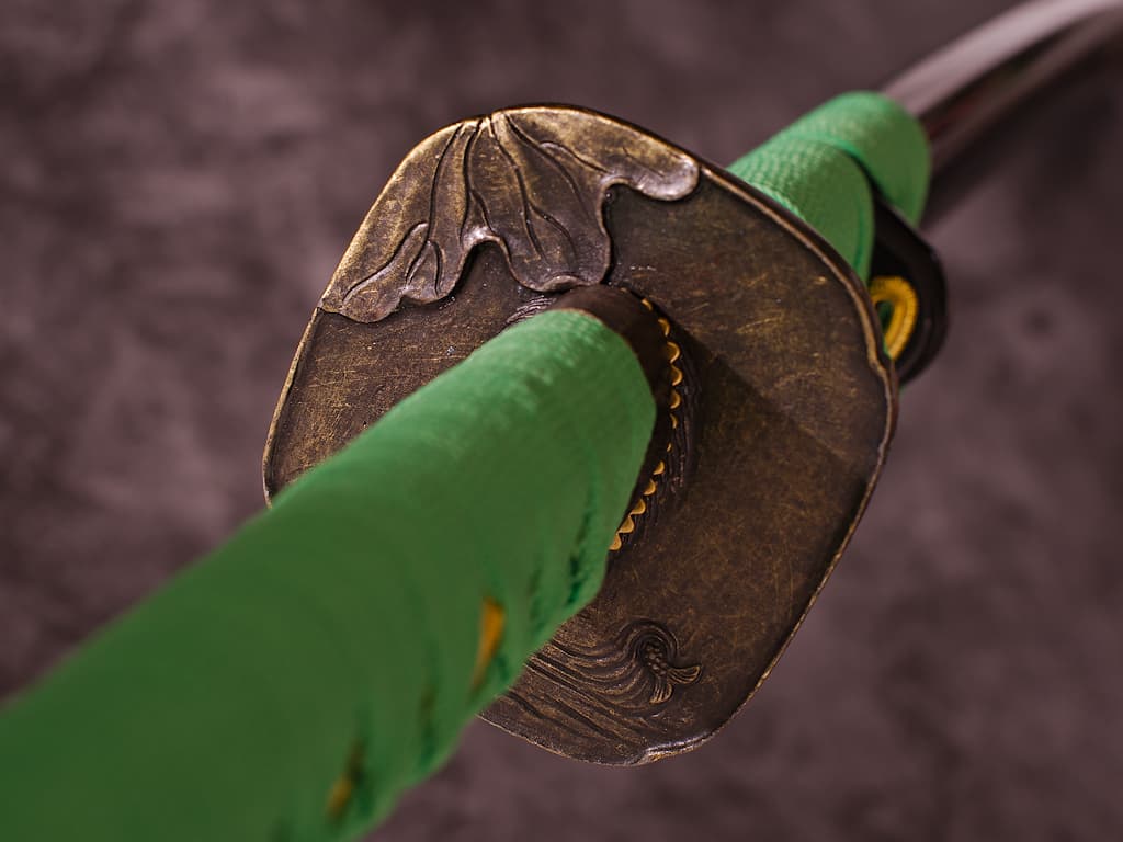 Hasunohana" katana afilada (蓮の花 loto sagrado), serigrafía sobre saya, cuerdas verde claro #Terressens