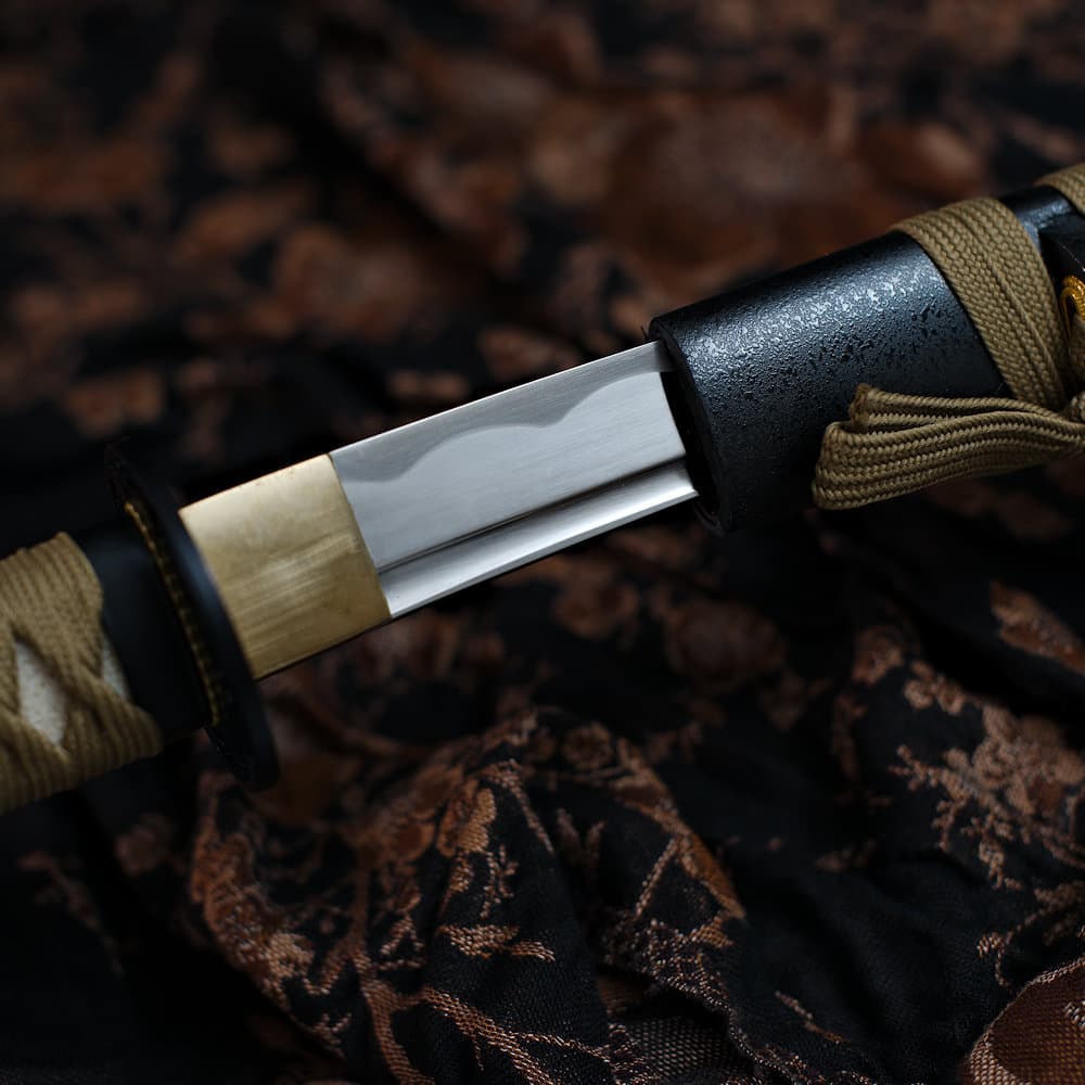 Tsuchi kara, tantō afilado (土から, de la tierra) #Terressens