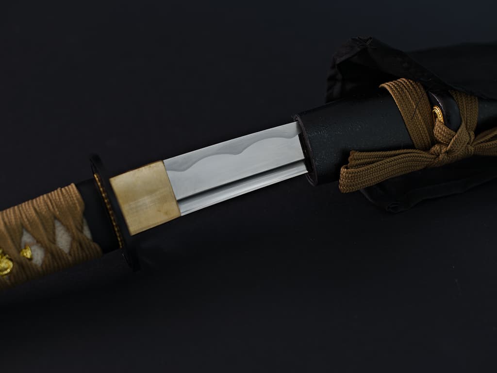 Tsuchi kara, tantō afilado (土から, de la tierra) #Terressens