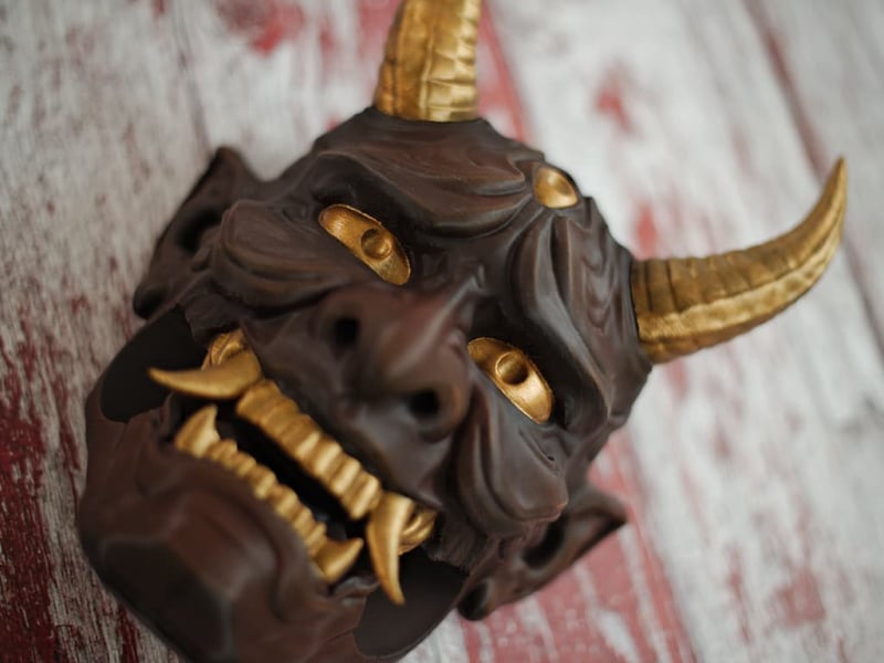 Soporte de pared «Oni» (鬼) para una o dos katanas #Terressens Soporte de pared «Oni» (鬼) para una o dos katanas #Terressens