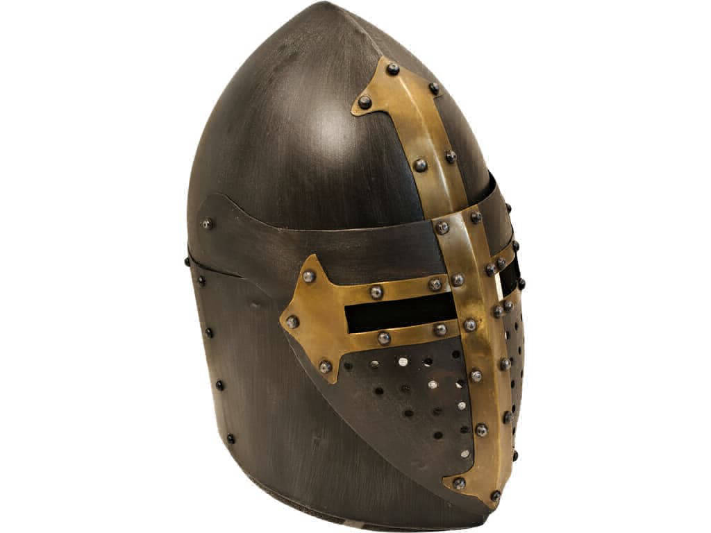 Heaume templier noir avec croix pattée en laiton rivetée Heaume templier noir avec croix pattée en laiton rivetée